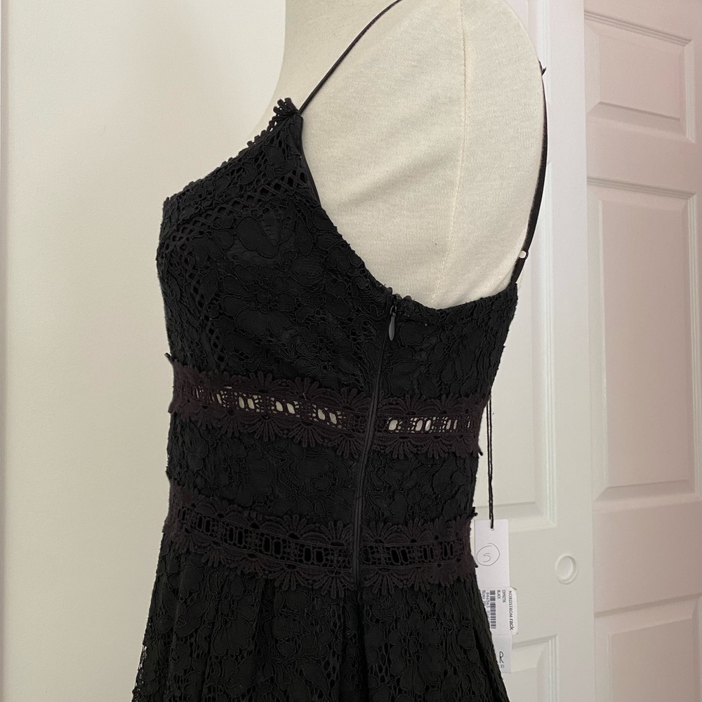 ✨ HOST PICK ✨ NSR Sleeveless Lace Midi Dress Black - S - NWT - peekaboo midriff - Picture 8 of 14